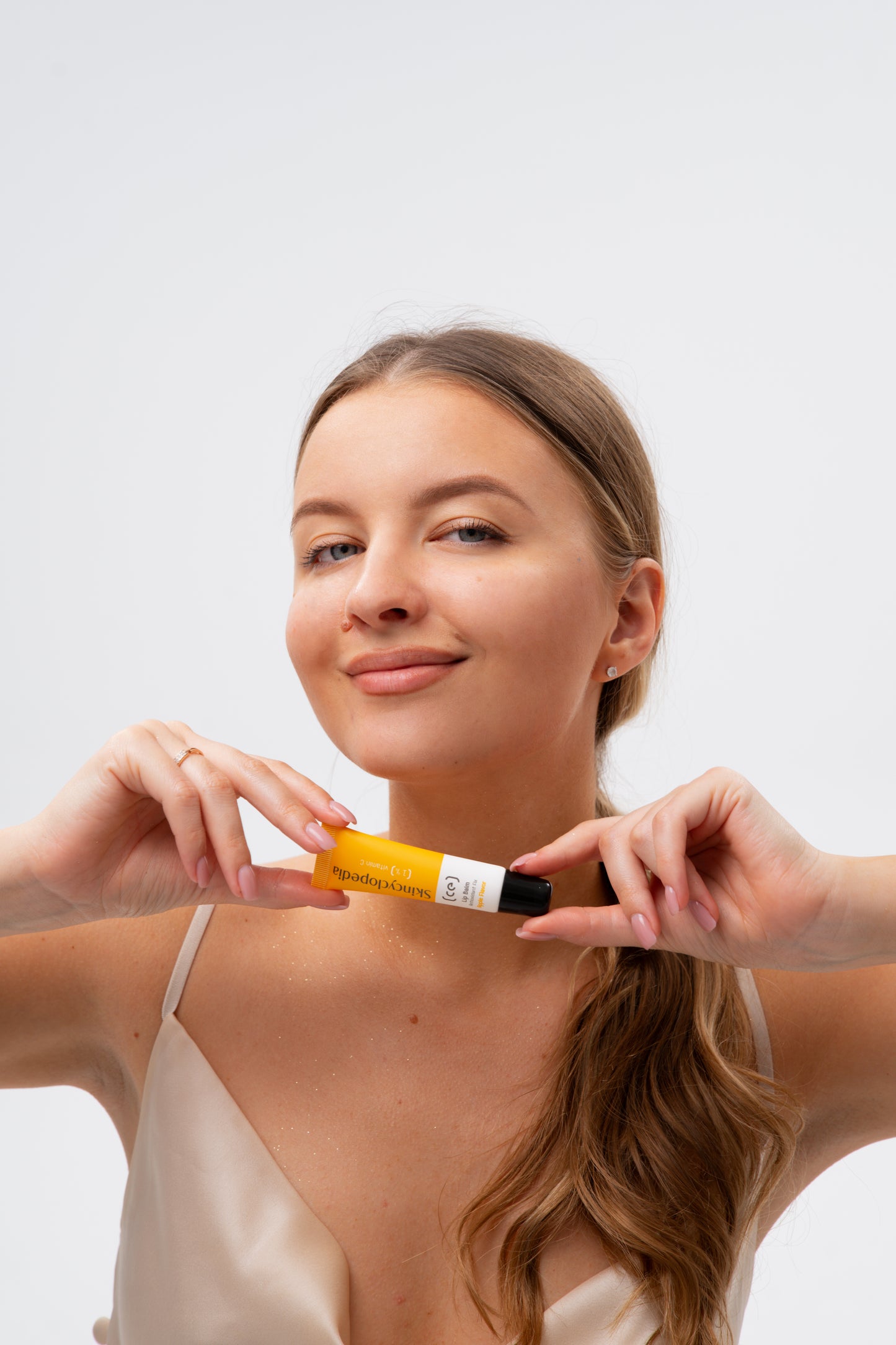 Balsam de buze cu vitamina C și aromă de măr, Skincyclopedia, 10 ml